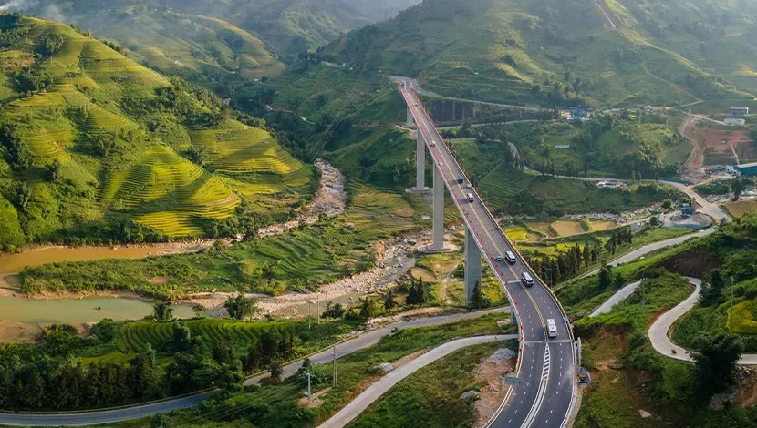 lao-cai-road